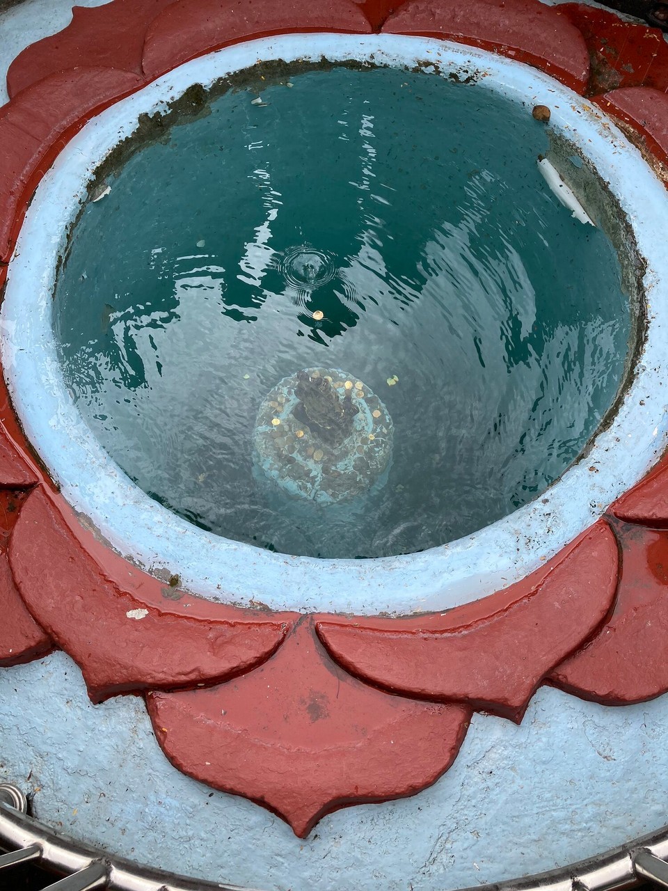 Nepal - Pokhara - Wunschbrunnen, aber erstmal ist treffen angesagt 