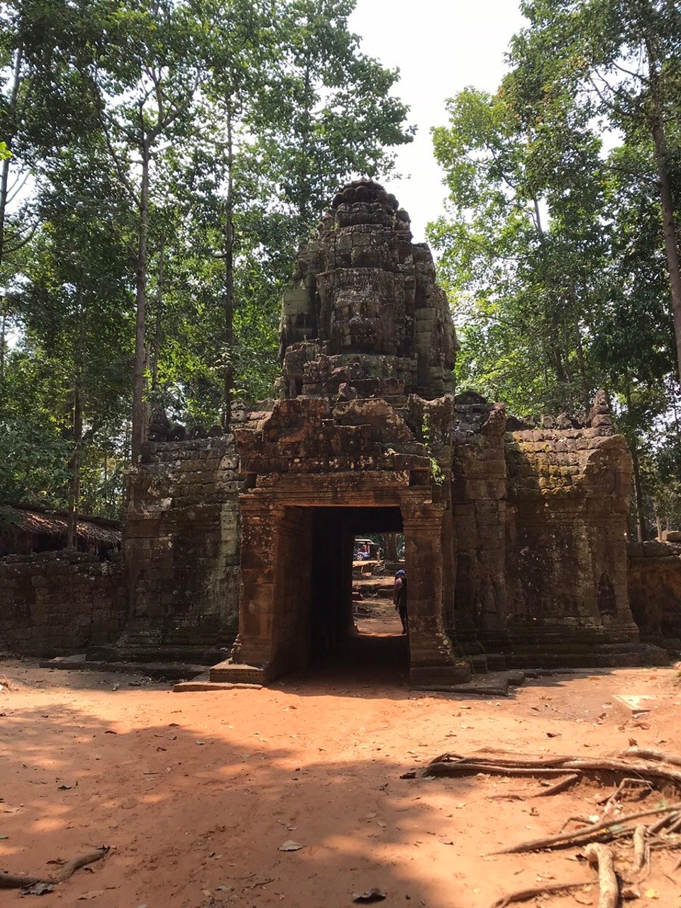 Cambodia - Siem Reap - Gateway to Ta Som temple