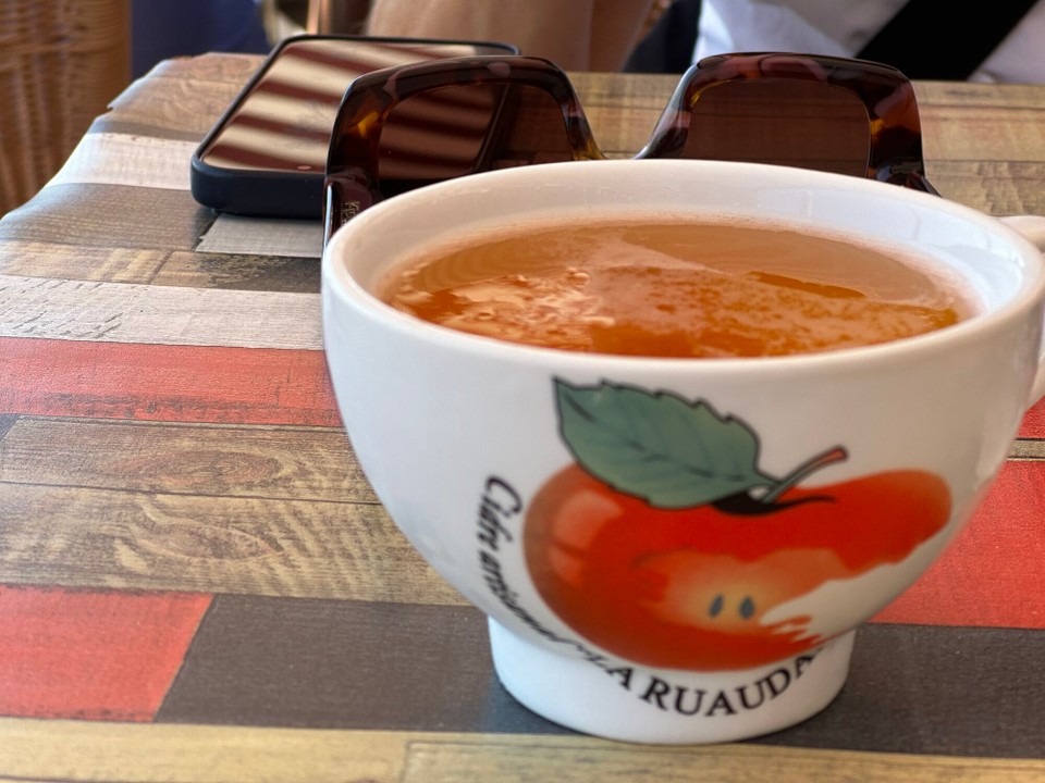 Frankreich - Carnac - Cidre aus dem Bolée