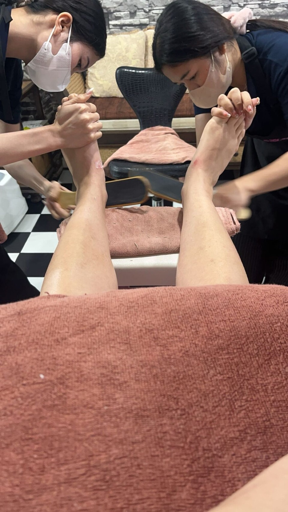 Thailand - Bangkok - Got a manicure and a pedicure. Sorry I’m dying at this picture, my feet were so straight 😂. I had a lady on each foot, and one on each hand. The nails turned out very well though 😂. Weird experience,it took over 2.5 hours and the boss lady was having explicit phone calls in English 😅