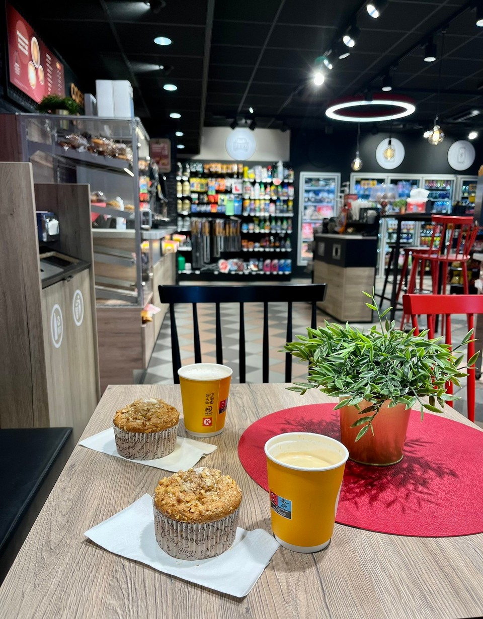 Norwegen - Henningsvær - Tankstellen-Shops sind einfach eine Geschichte für sich. 