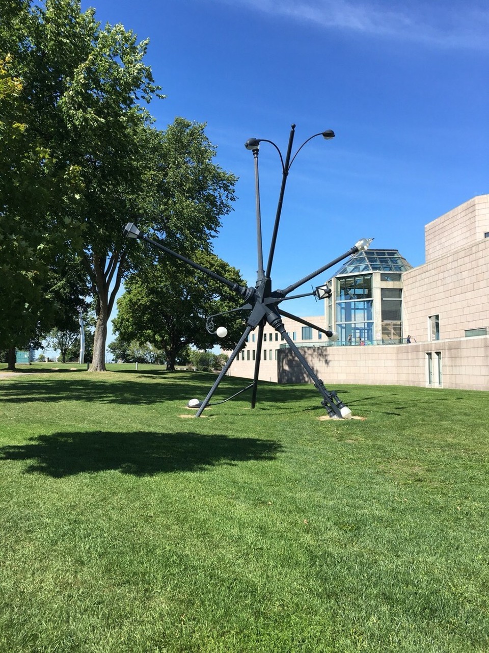 Kanada - Ottawa - Die Effektivität dieser Straßenlaterne sei ja mal dahin gestellt - sie ist einfach cool ;) 