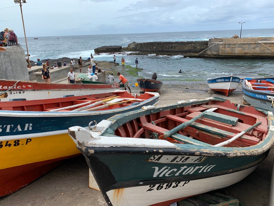 Cap-Vert -  - Boca de Pistola - le nom du petit port naturel où s’activent chaque jour les pêcheurs du coin
