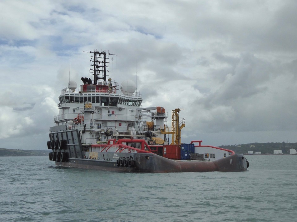 Ireland - Crosshaven - …and another ship registered to the Netherlands, Bylgia, an Anchor Handling Vessel.