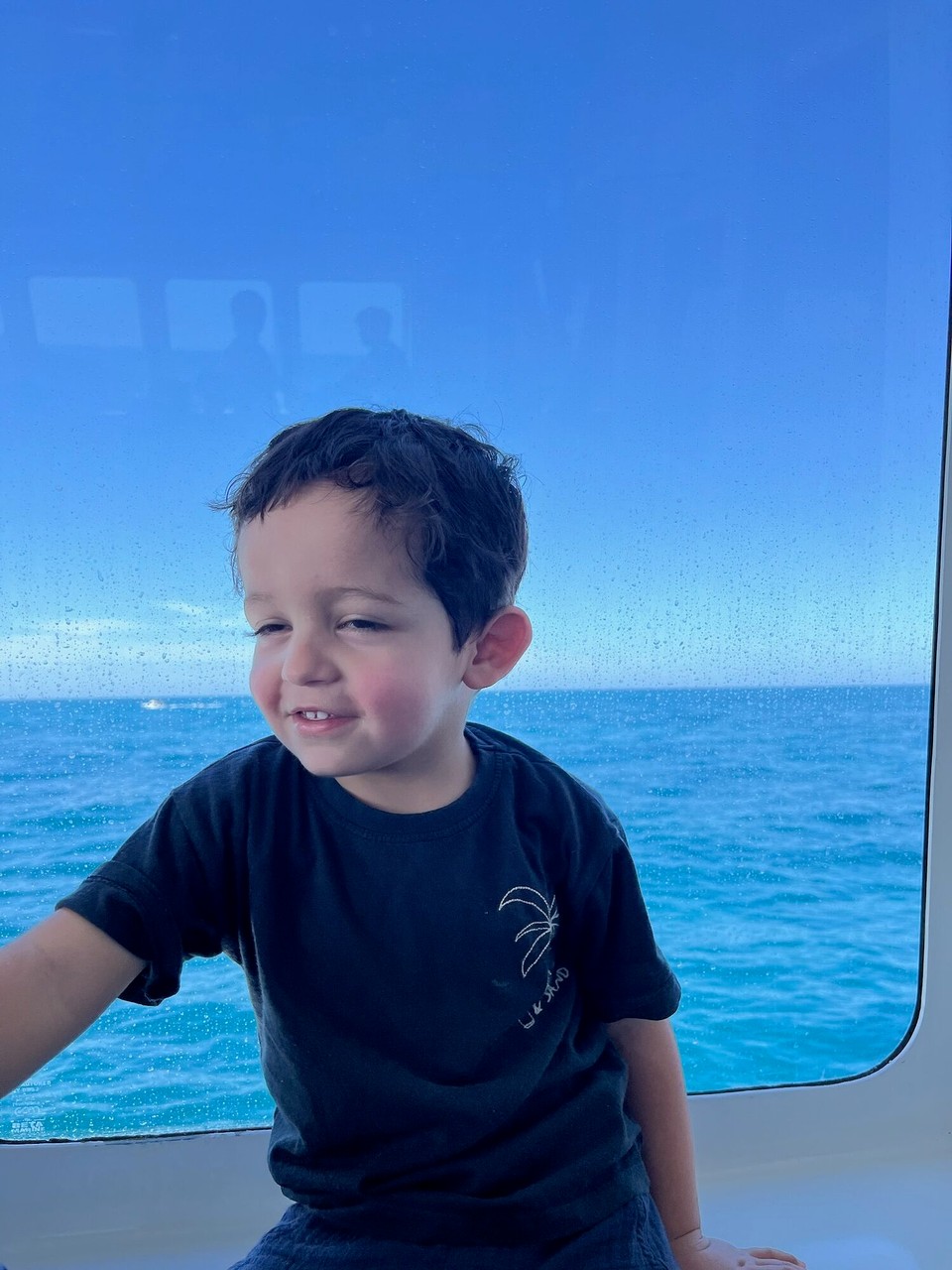 Australien - Rottnest - Elias genießt die Fahrten mit den verschiedenen Verkehrsmitteln, wobei der Zug (Straßenbahn) sein Highlight bleibt.
