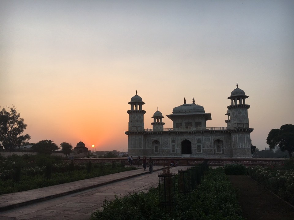 Indien - Agra - Baby Taj mit Sonnenuntergang 