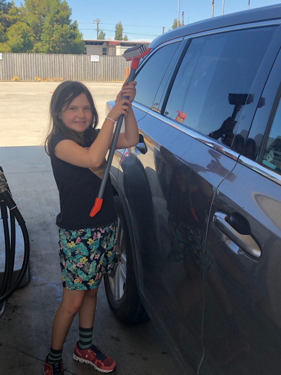Neuseeland - Taranaki - Autopflege beim Tanken