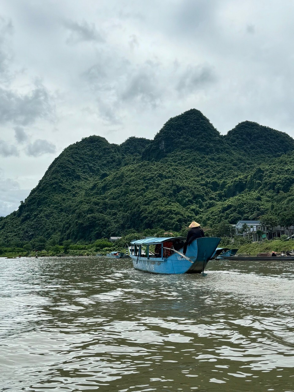 Vietnam - Dong Hoi - Auf dem Weg in die Wasserhöhle