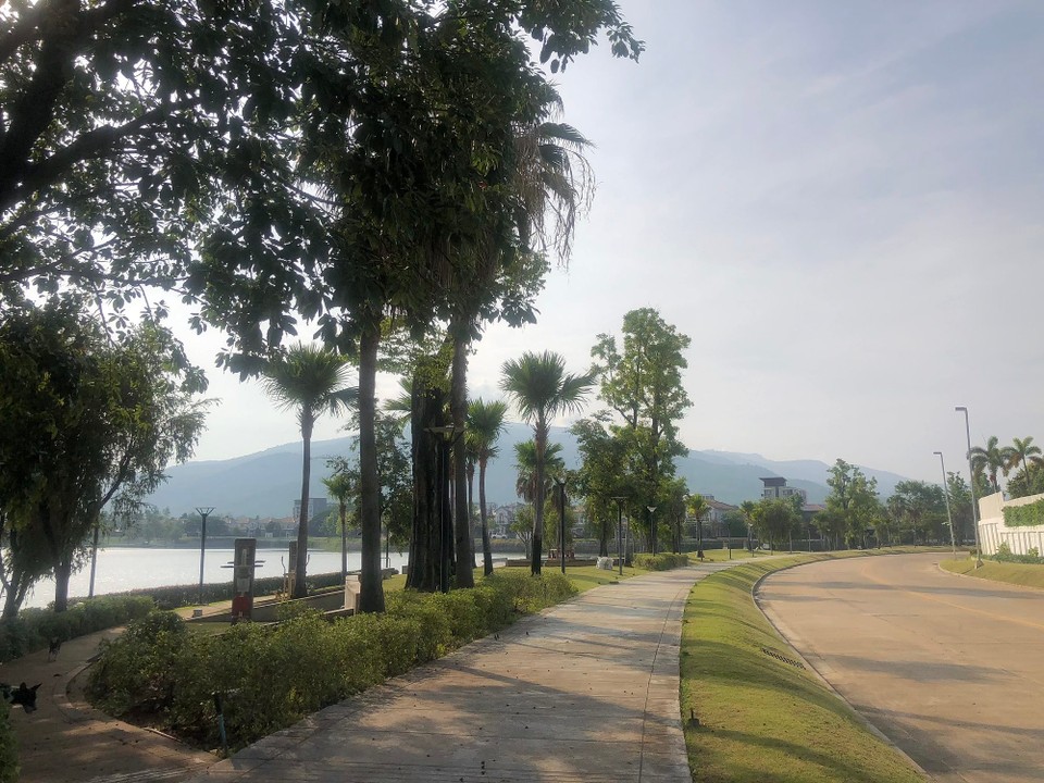 Thailand - Chiang Mai - Joggingrunde um den Serene Lake. Nach dem Regen sind die Temperaturen angenehm 🏃‍♀️
