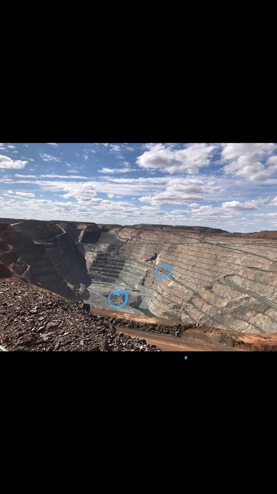  - Australia, Boulder, Kalgoorlie - First peek at the super pit.. it's freakin massive 