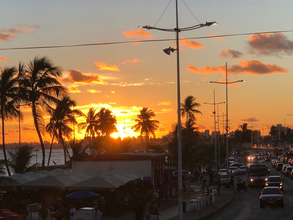 Brasilien - Salvador - Spektakulärer Sonnenuntergang in Itapoa