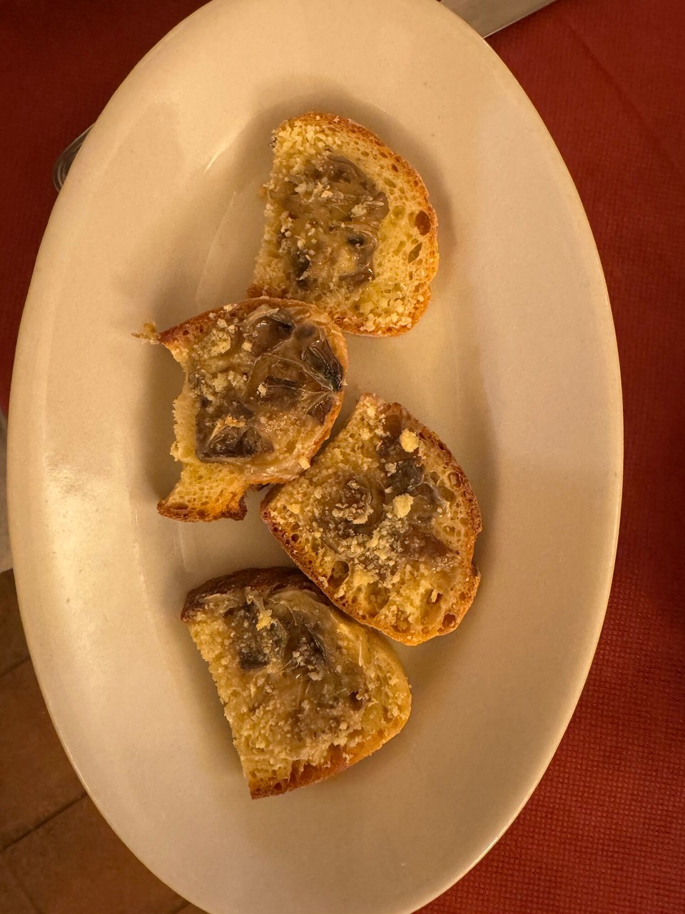 Italien - Riposto - Bruschetta ai fungi