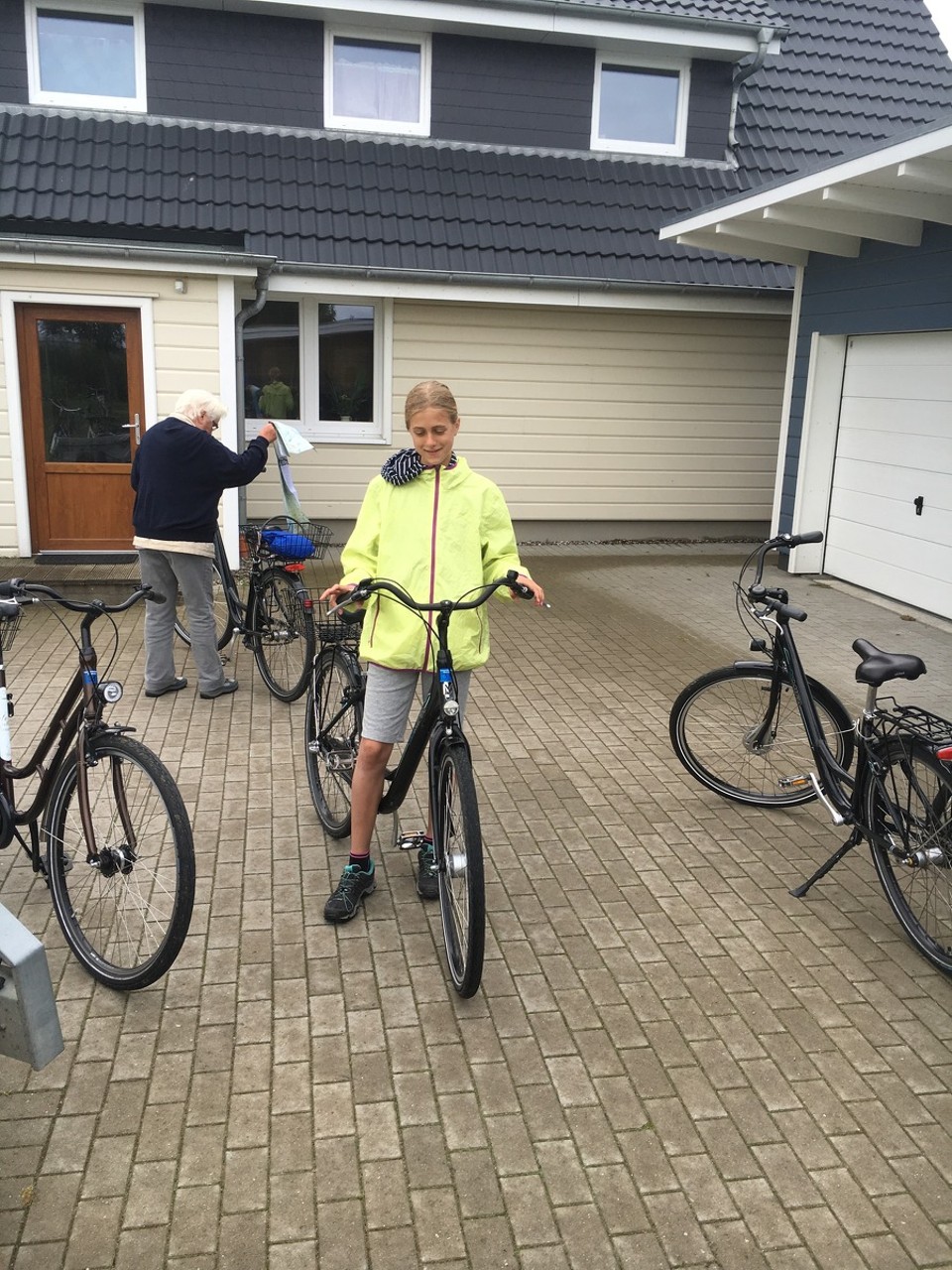  - Deutschland, Dagebüll, Nordseestraße, Fahrradverleih - 