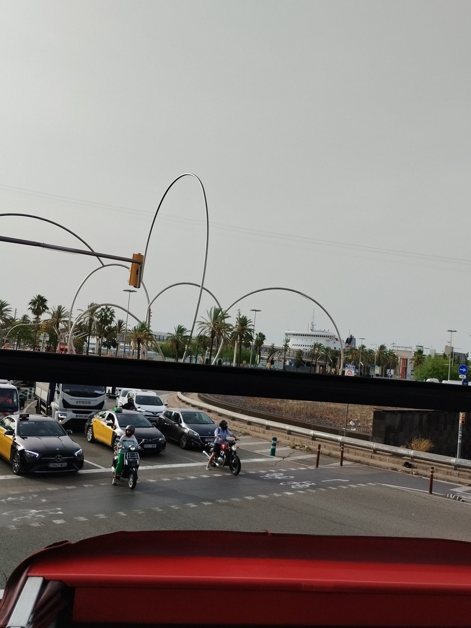 Spanien - Barcelona - ....der größte wiegt 15 Tonnen😱😅