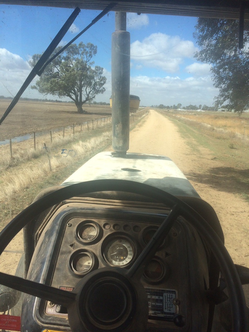  - Australia, Finley 2713 - The view from an old Ford 408. 