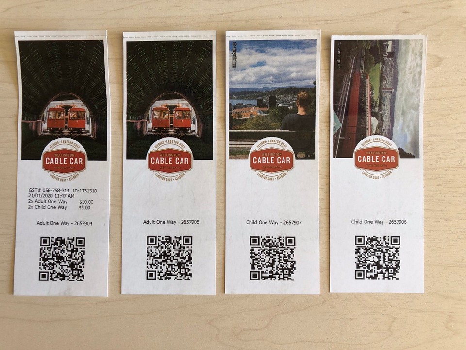 Neuseeland - Wellington - Familientickets gibt es nur für die Retourfahrt...also kaufen wir 4 einzelne Tickets.