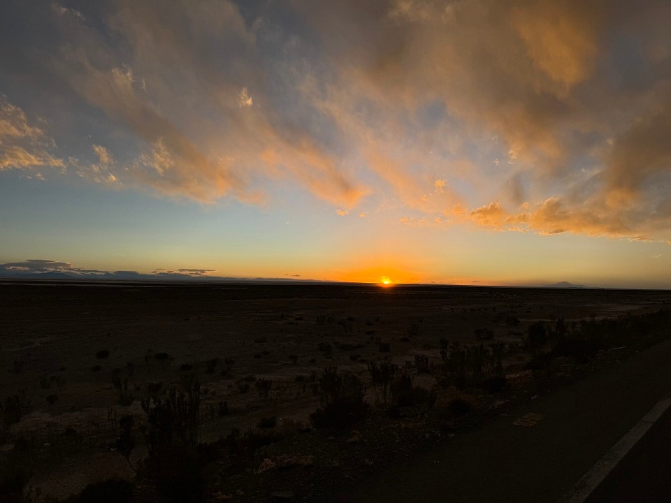 Bolivien - Salar de Uyuni - Dramatischer Sonnenuntergang