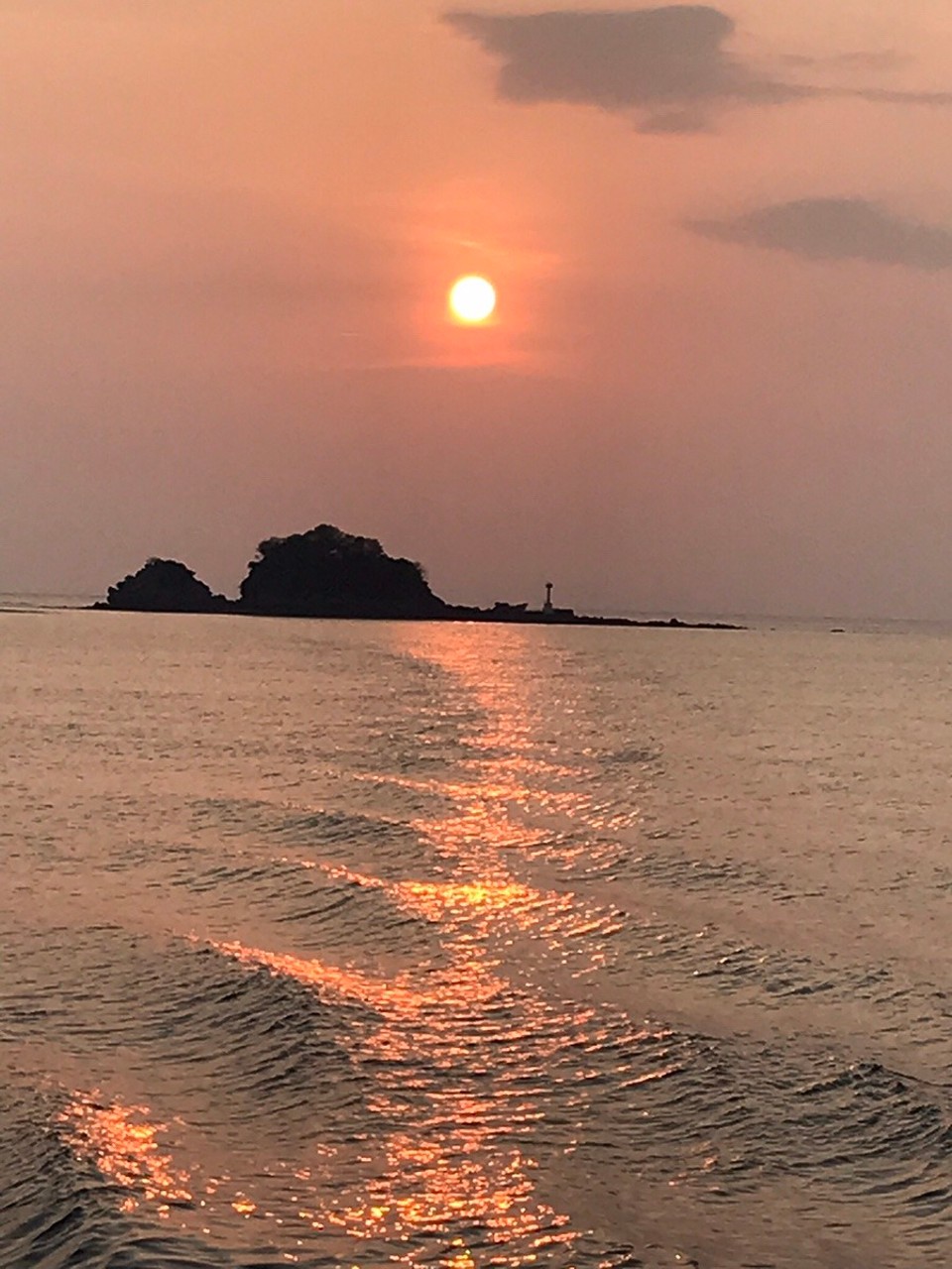 Thailand - Amphoe Ko Lanta - Sunset from the boat