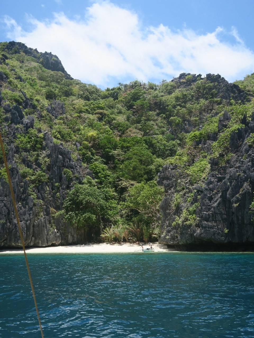 Philippines - El Nido - Plage sur une ile deserte...