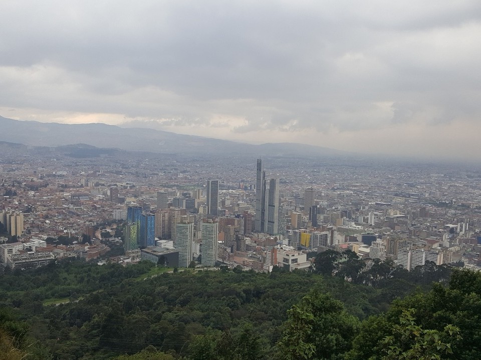 Kolumbien - Bogotá - Mein Flug ging erst um 20:00 Uhr, daher bin ich nochmals auf den Berg Monserrate gelaufen. Diesmal war meine Kondition besser als beim ersten Tag. 