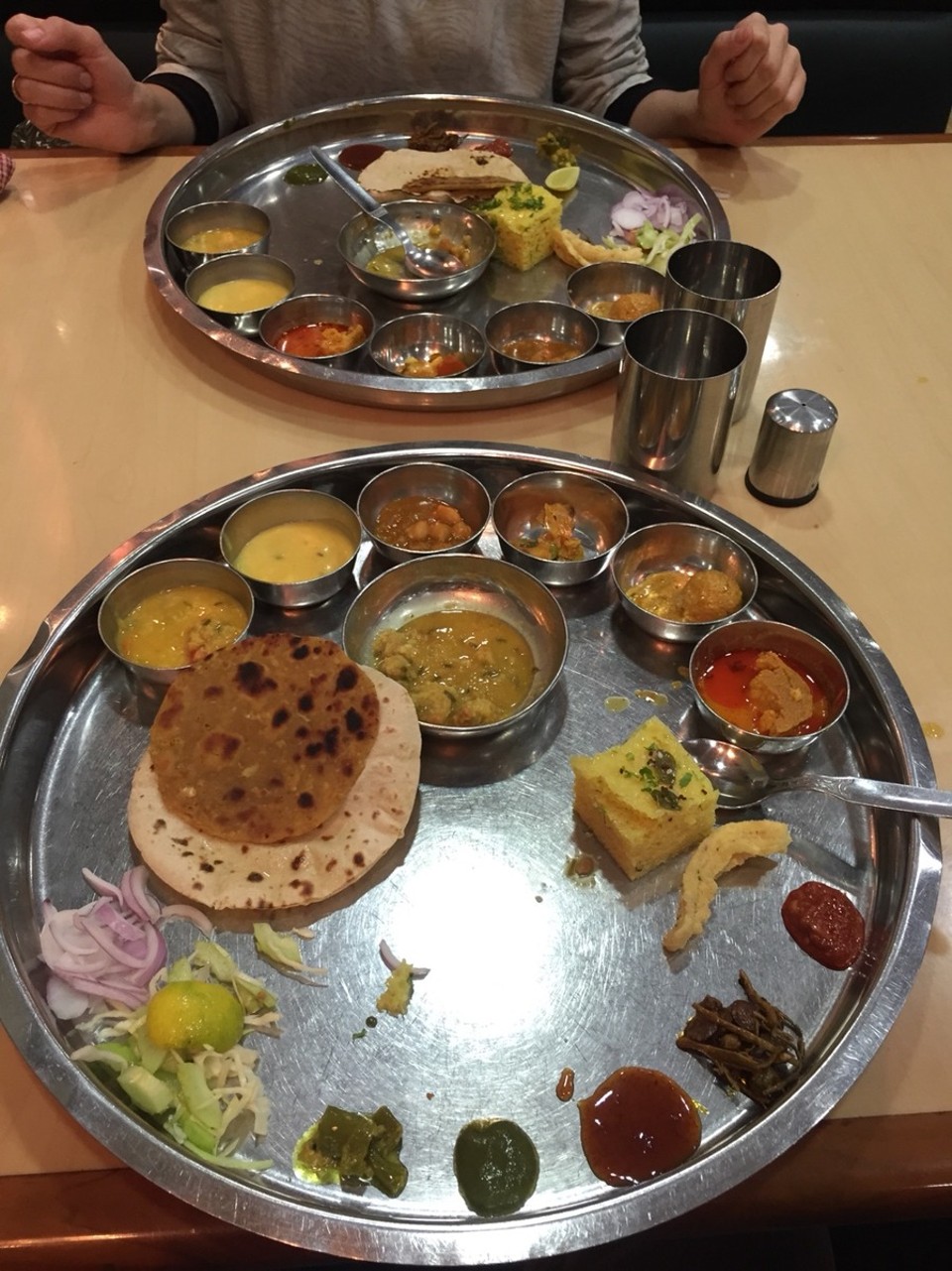 Jodhpur - Jodhpur - thali for dinner at Gipsy Dining Hall