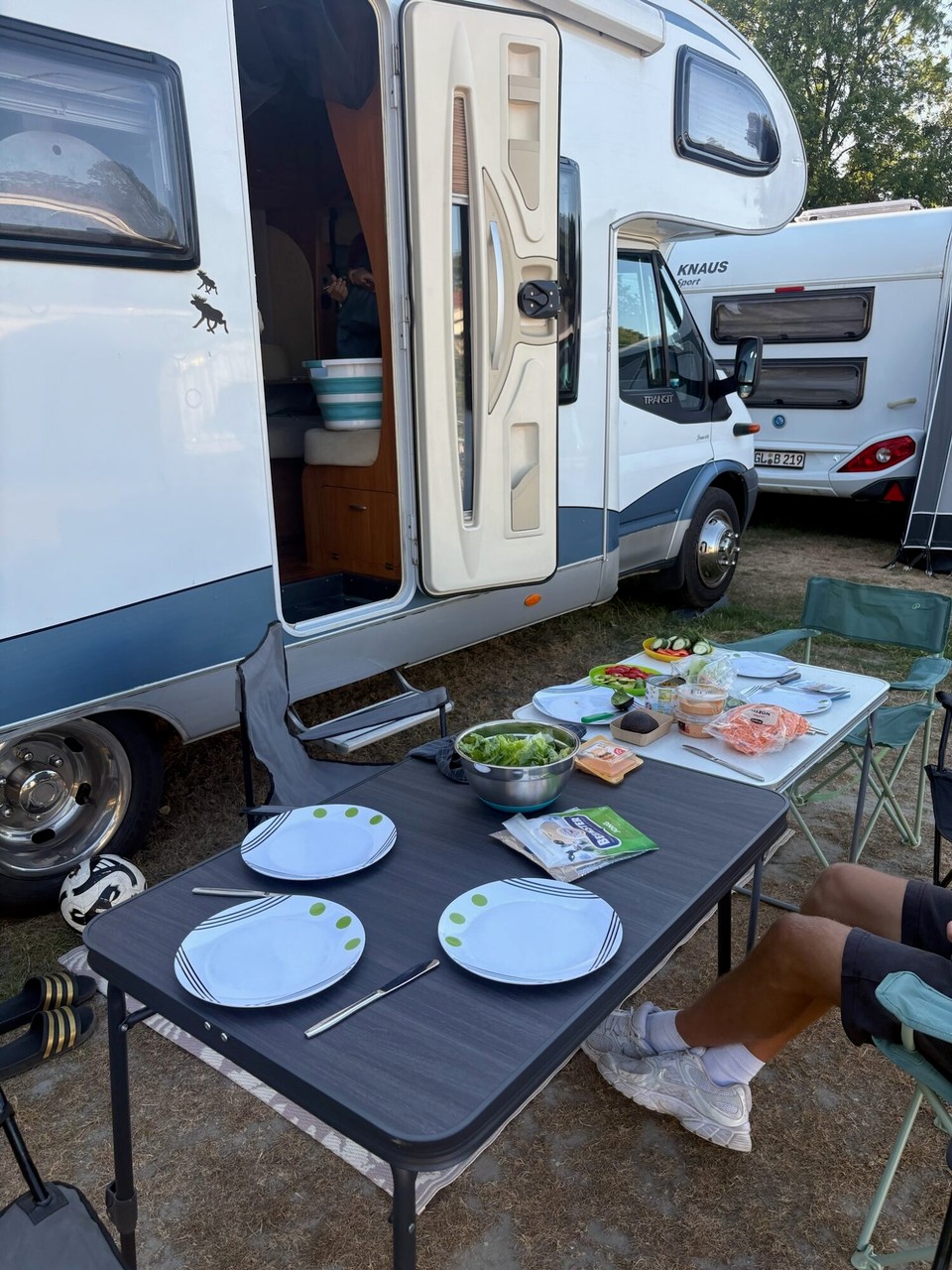 Niederlande - Oostkapelle - Frühstück ist aufgetischt