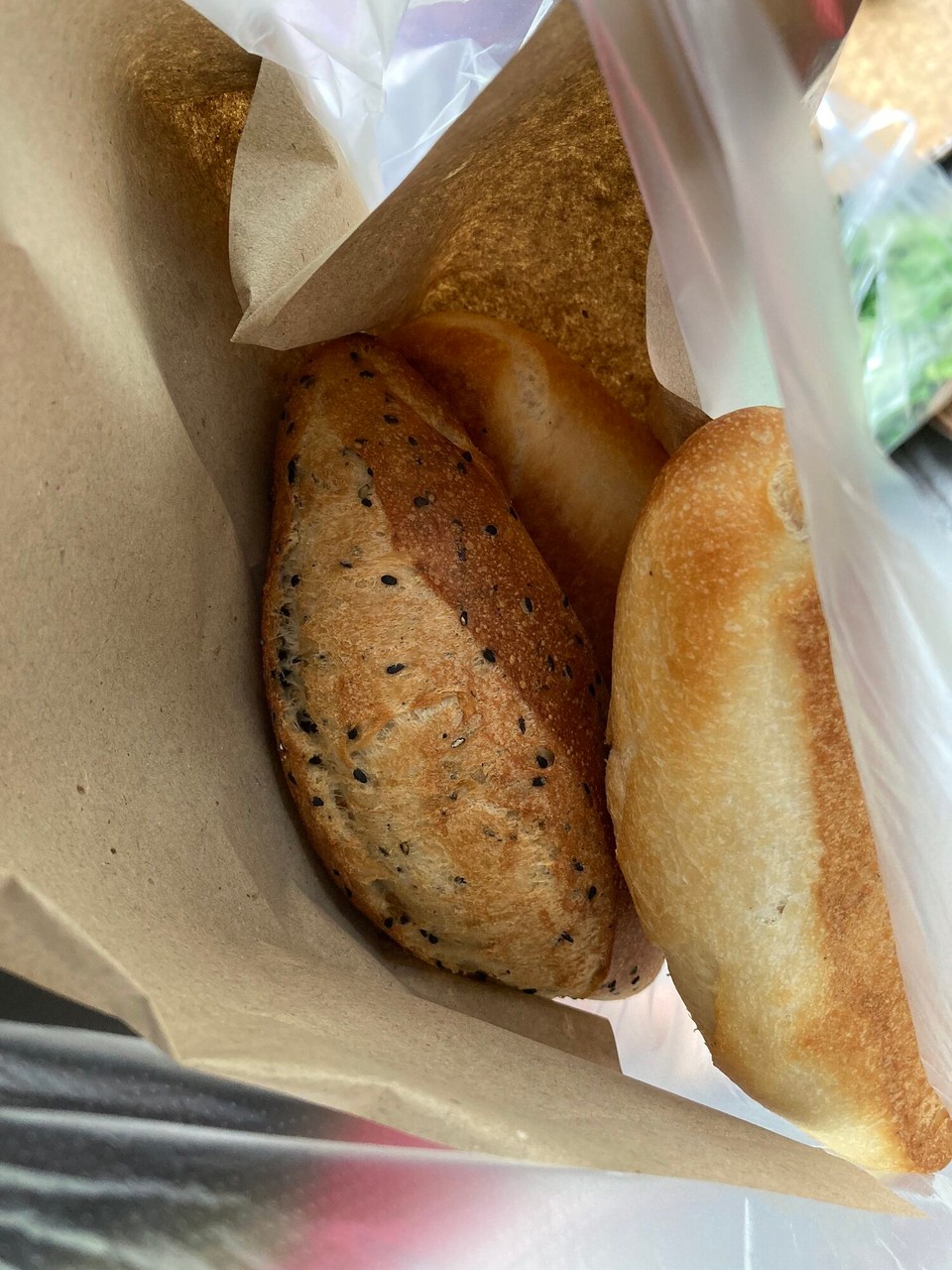 Vietnam - Ninh Bình - Drei frische Sonntagsbrötchen für nicht mal 0,60€ 🤤