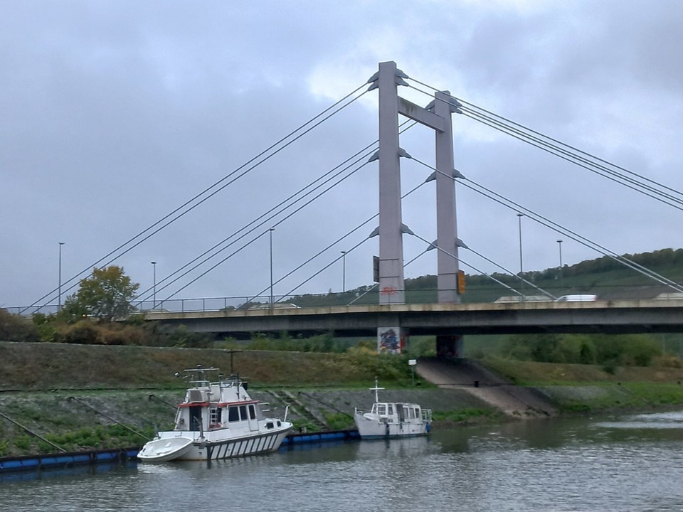 Deutschland - Würzburg - Liegeplatz im alten Hafen