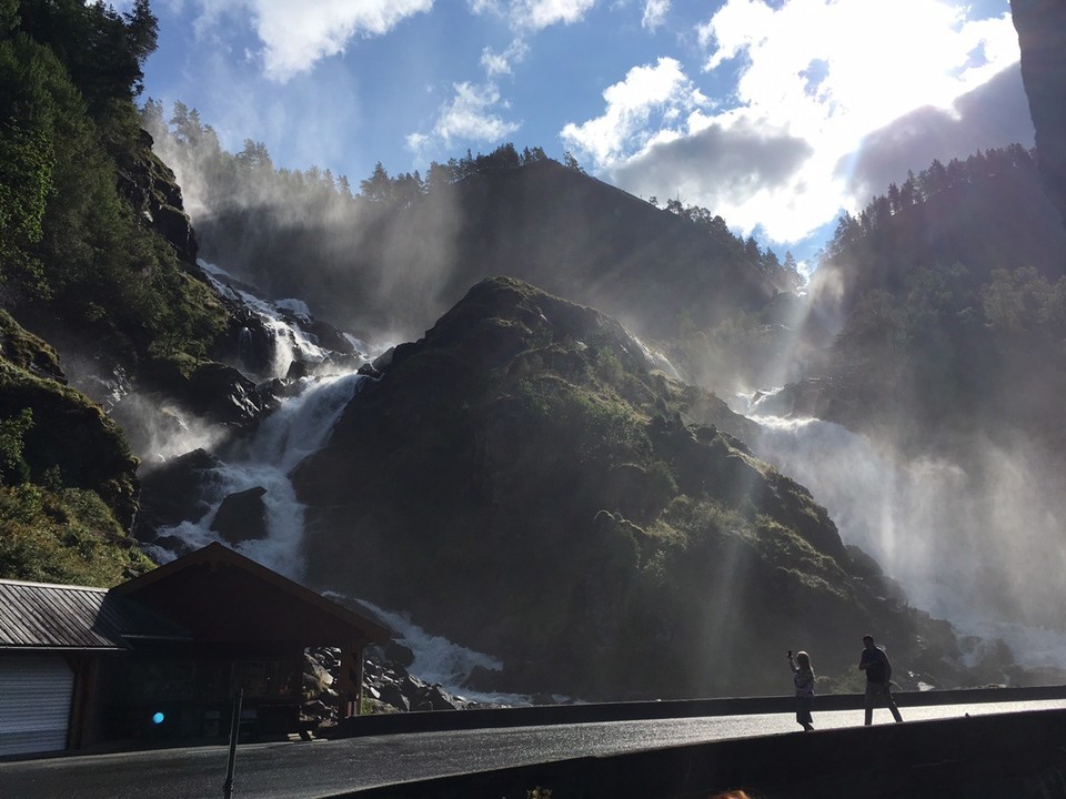  - Wasserfall Låtefossen - 