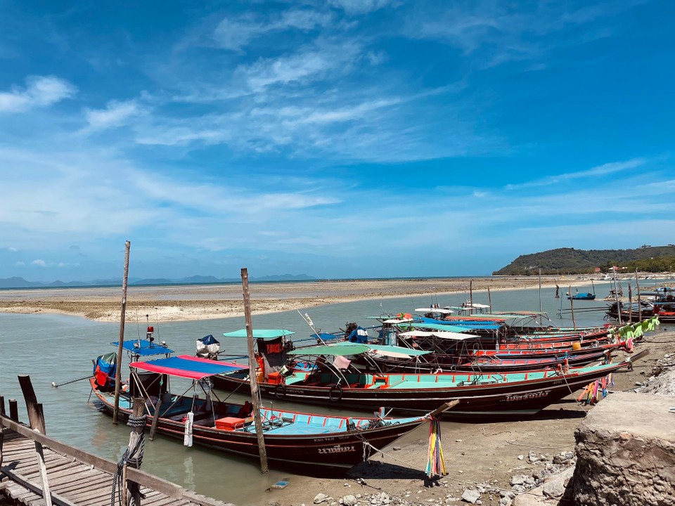 Thailand - Koh Samui - Boote bei Ebbe 🛶
