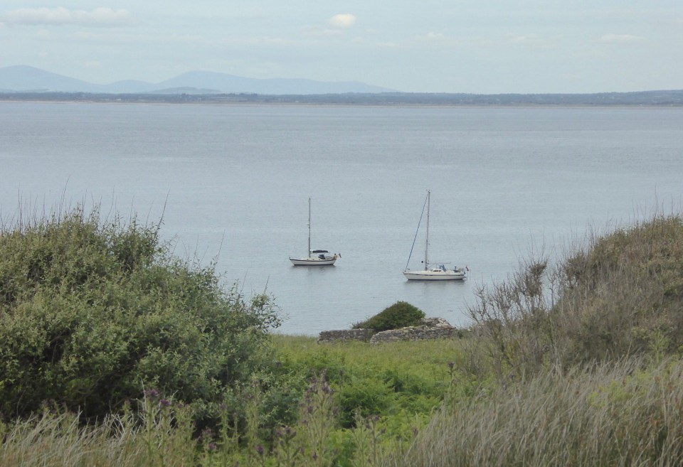 Ireland - Kilmore Quay - There is a path to the other side of the island…