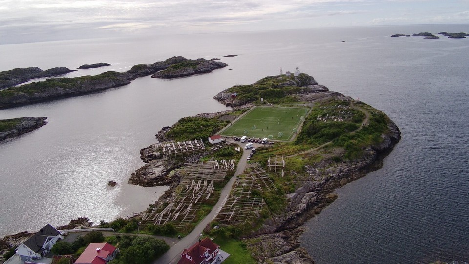 Norwegen - Bøstad - Der bekannteste Fußball Platz 