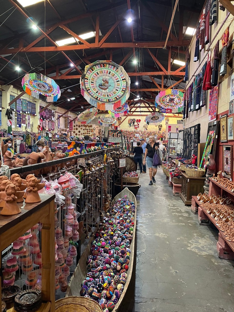 Guatemala - Antigua Guatemala - Den 2. Weihnachtsfeiertag mit ganz viel nichts tun und quatschen, schlendern durch Antigua und vorbereiten auf den letzen Vulkanhike in Guatemala verbracht 