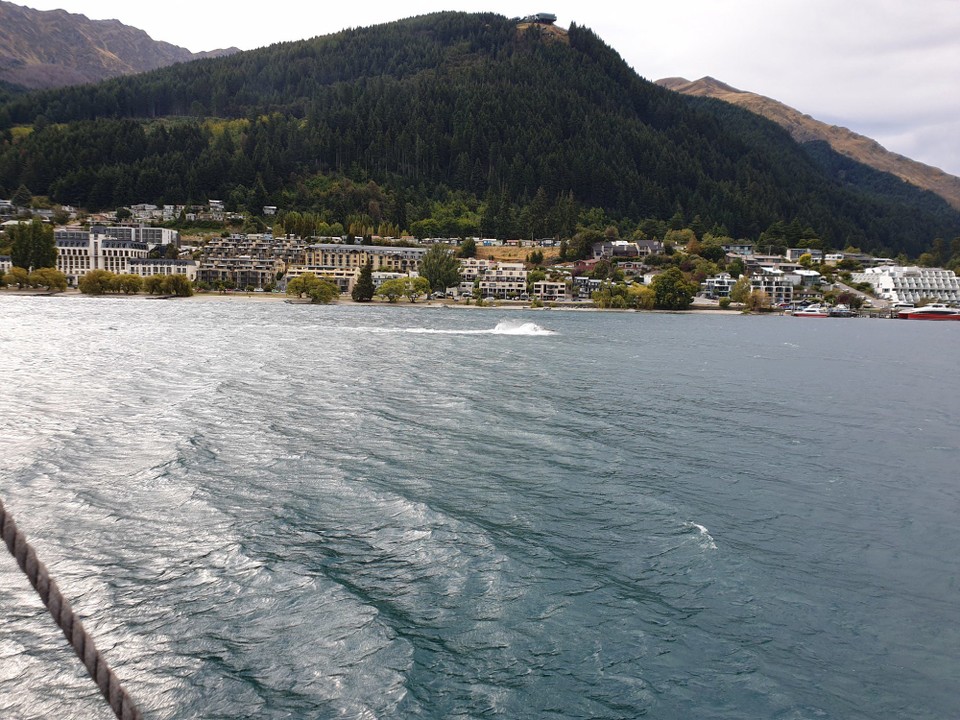 Neuseeland - Auckland - Los gehts auf der  TSS Earnslaw