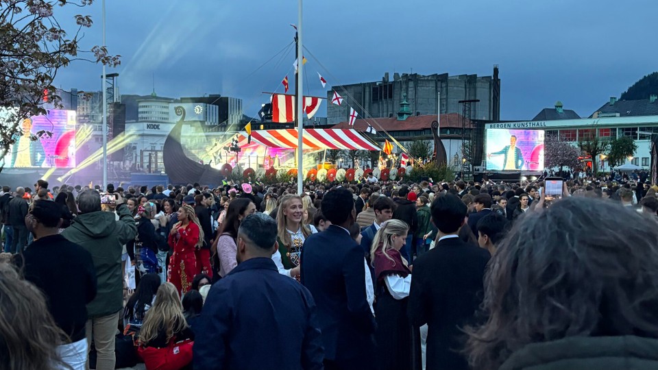 Norwegen - Bergen - Abends nochmals Party 