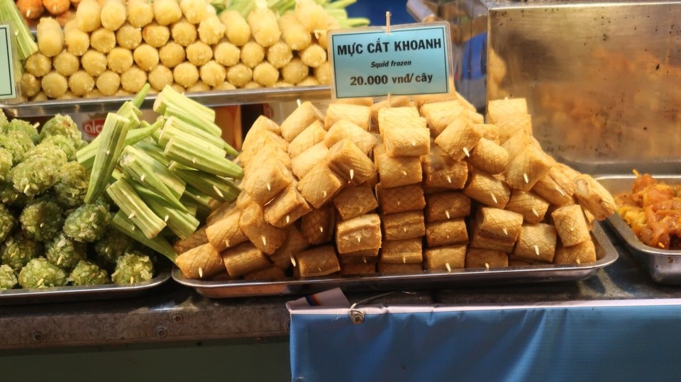 Vietnam - Ho-Chi-Minh Stadt - Tofu in allen Variationen... freu mich schon auf das erste Steak wieder in Deutschland ohne zerhackte Knochen 🥩