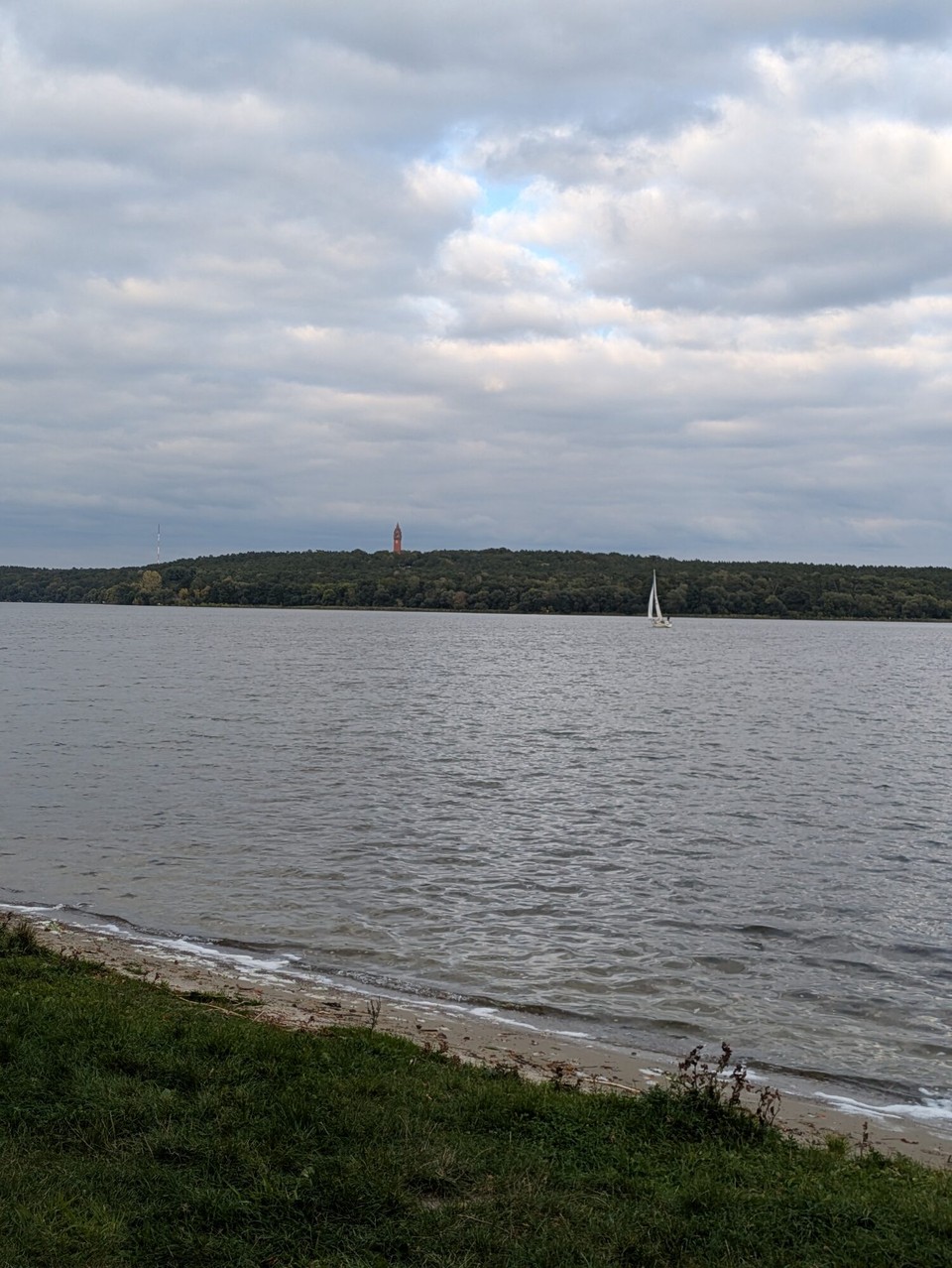 Deutschland - Berlin - Für den Endspurt zeigt sich die Havel noch einmal von ihrer schönsten Seite.