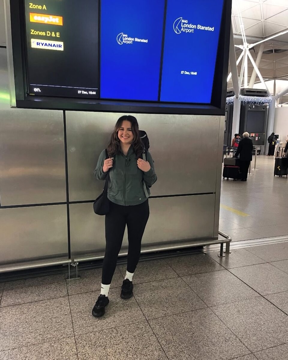 United Kingdom - Stansted - Departure Day! LDN > BKK 
An emotional goodbye, but ready to set off on my new adventure! 2 x 6.5 hour flights, first stop Dubai before on to Bangkok. No sleep on the first flight, but asleep before takeoff on the second✈️