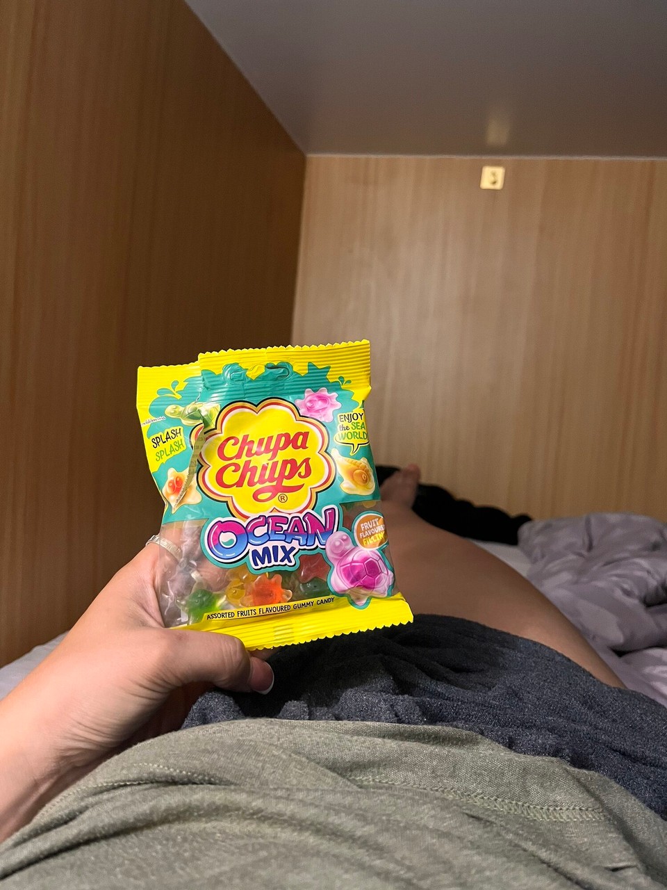 Thailand - Phuket - Tired again, so it was a sweet treat from 7/11 and bed for me. I went to sleep around 10pm - early ones 