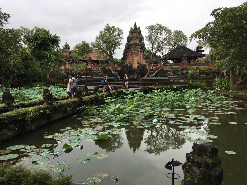 Indonesien - Gianyar - Der Wassertempel (Saraswati Temple) in Ubud