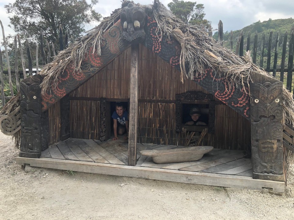 Neuseeland - Whakarewarewa - Nachgebildetes Maori-Dorf