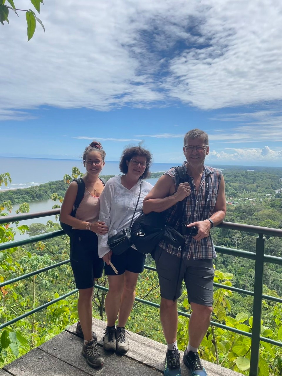 Costa Rica - Pococí - Nach der Bootstour und einer ersten Stärkung 🍳 ging es dann auf den höchsten Punkt Tortugueros… ⛰️ 