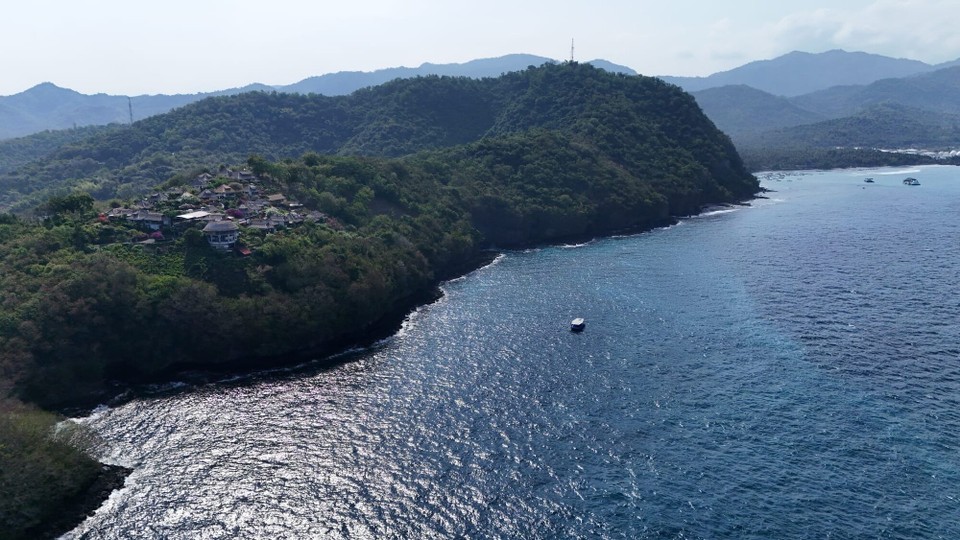 Indonesien - Karangasem - Do irendwo hemr bim dritta Tauchgang z Wrack bestunt.
