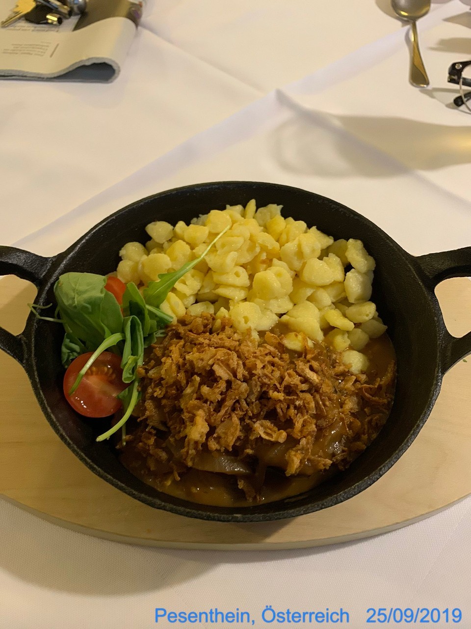 Österreich - Seeboden - Zwiebelrostbraten. Sieht nicht nur gut aus. 