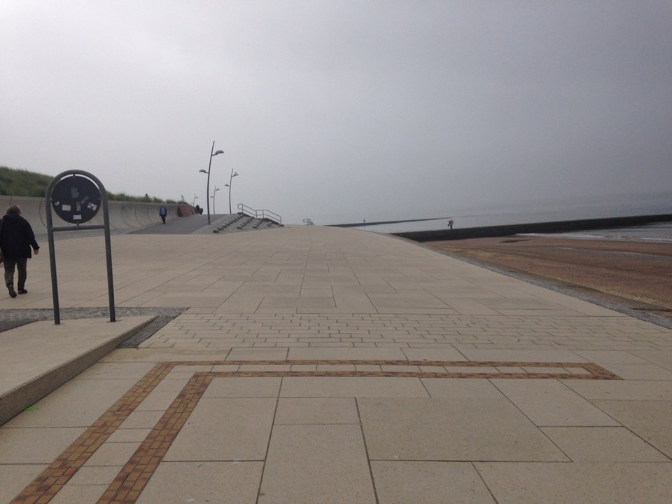 Deutschland - Borkum - Promenade for healthy air. 