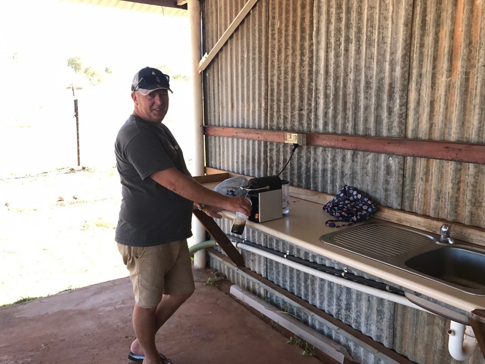 Australia - Banka Banka Station - No power .. but Stevie still cranked his nespresso!