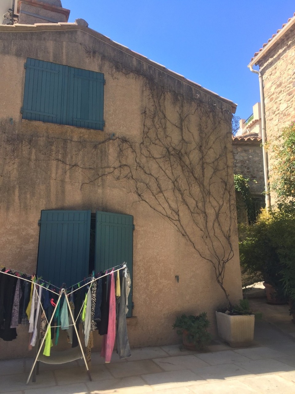  - Frankreich, Grimaud, Das Dorf auf dem Berg - 