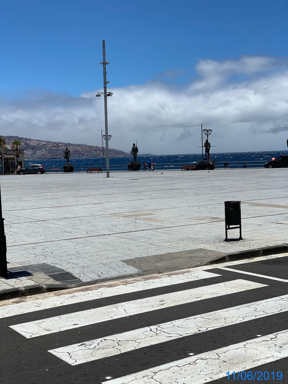 Spanien - Candelaria - Vor der Basilika 
