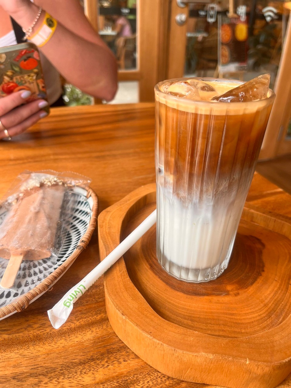 Thailand - Koh Samui - Last day in samui and needed a relaxing day. Went for a coffee and some food in the morning and then FaceTimed mumma for a bit. 