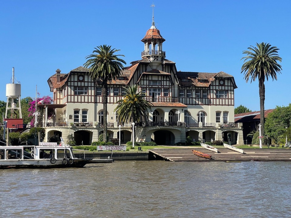 Argentinien - Buenos Aires - mitsamt Luxustempel